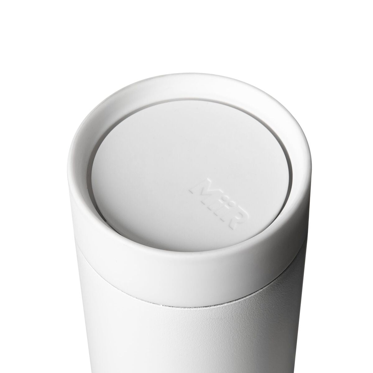 360-lid-z9 WebPDP-360_Lid_White__3602PNWM001_X2Studio_Closeup_Closed.jpg