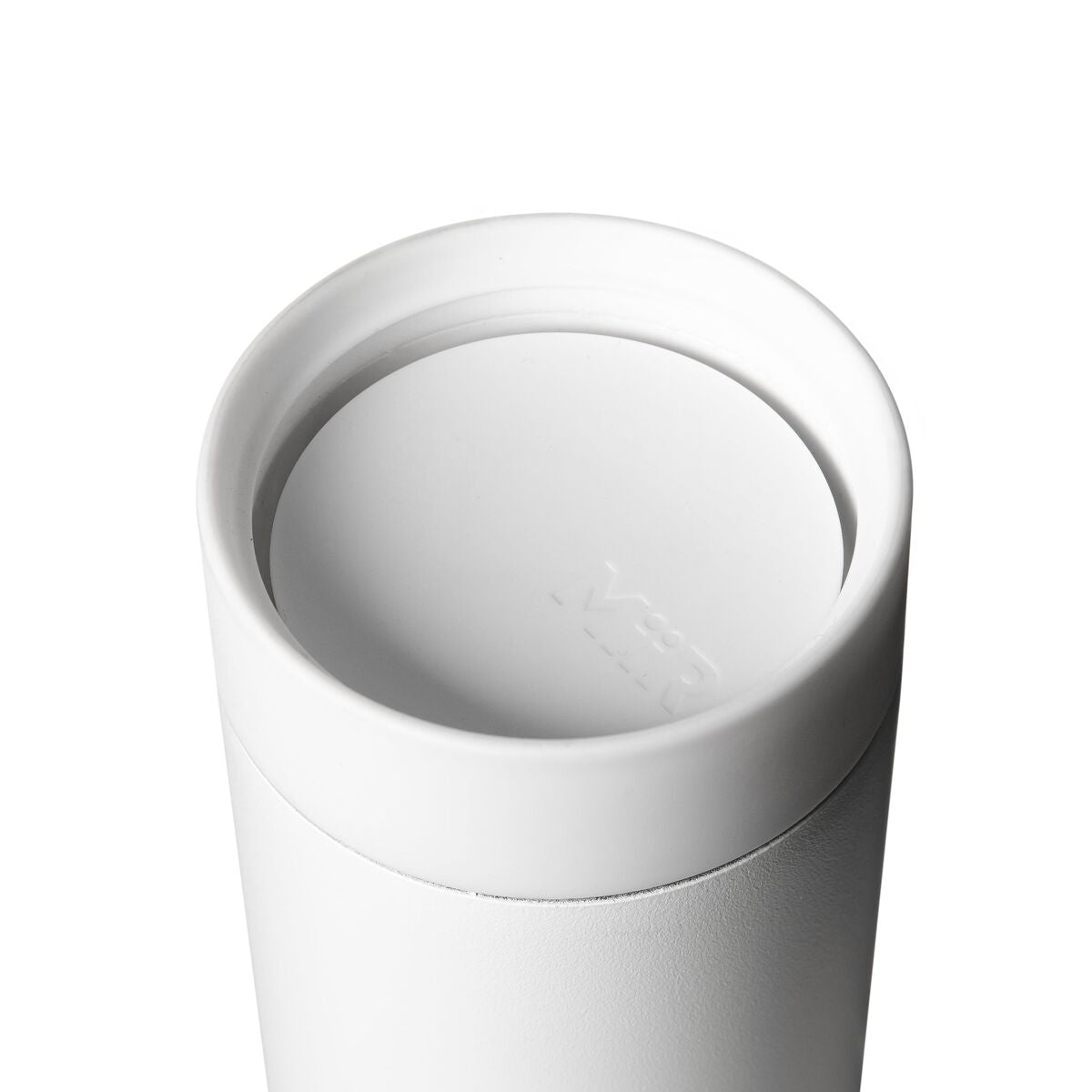 360-lid-z9 WebPDP-360_Lid_White__3602PNWM001_X2Studio_Closeup_Open.jpg